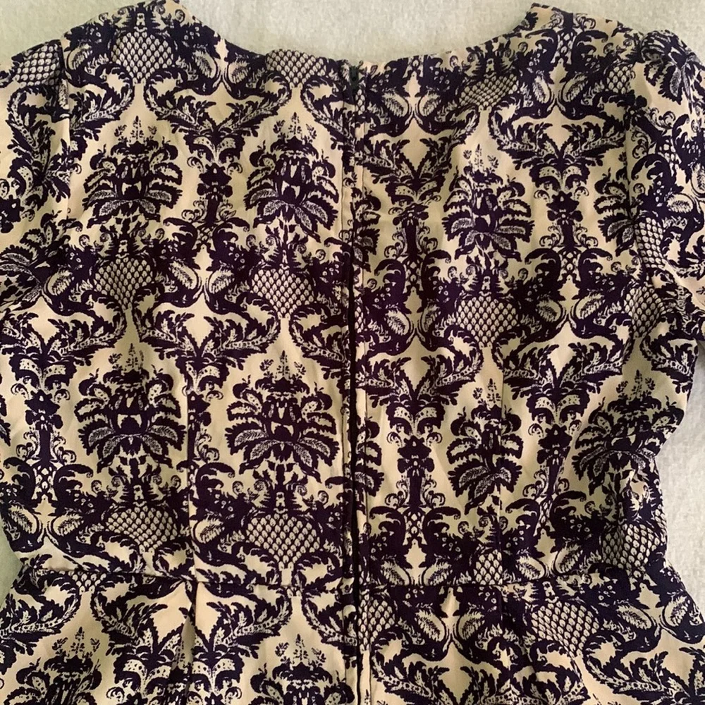 Alta dress for sale very cool purple flowers - Picture 3 of 4